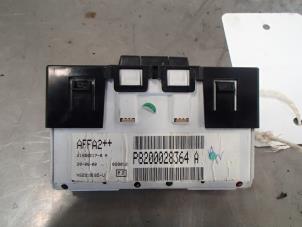 Gebruikte Display Interieur Renault Scénic I (JA) 2.0 16V Prijs € 25,00 Margeregeling aangeboden door Autosloopbedrijf Jan Pronk B.V.