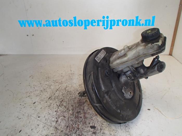 Gebruikte Rembekrachtiger Renault Scénic II (JM) 1.9 dCi 120 Prijs € 75,00 Margeregeling aangeboden door Autosloopbedrijf Jan Pronk B.V.