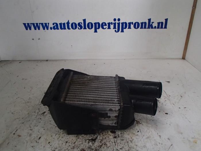 Gebruikte Intercooler Renault Scénic I (JA) 1.9 dCi Prijs € 75,00 Margeregeling aangeboden door Autosloopbedrijf Jan Pronk B.V.