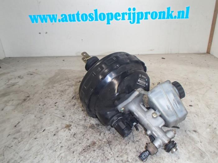 Gebruikte Rembol Mercedes C (W203) 2.2 C-220 CDI 16V Prijs € 100,00 Margeregeling aangeboden door Autosloopbedrijf Jan Pronk B.V.