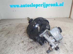 Gebruikte Rembol Mercedes C (W203) 2.2 C-220 CDI 16V Prijs € 100,00 Margeregeling aangeboden door Autosloopbedrijf Jan Pronk B.V.