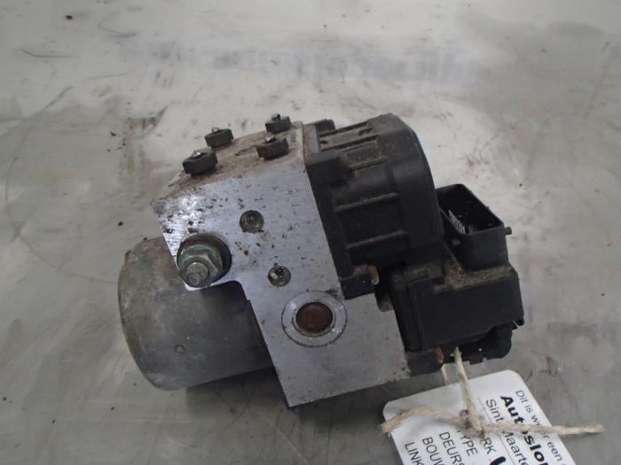 Gebruikte ABS Pomp Audi A4 Avant (B5) 1.8 20V Turbo Prijs € 75,00 Margeregeling aangeboden door Autosloopbedrijf Jan Pronk B.V.