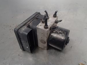 Gebruikte ABS Pomp Volkswagen Golf IV (1J1) 1.9 SDI Prijs € 25,00 Margeregeling aangeboden door Autosloopbedrijf Jan Pronk B.V.