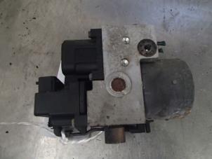 Gebruikte ABS Pomp Saab 900 II (YS3D) 2.5 SE V6 24V Prijs € 75,00 Margeregeling aangeboden door Autosloopbedrijf Jan Pronk B.V.