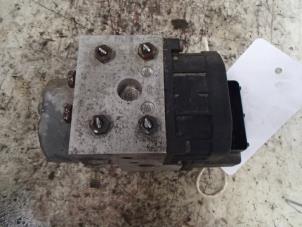 Gebruikte ABS Pomp Volvo S40 (VS) 1.9 TD Prijs € 75,00 Margeregeling aangeboden door Autosloopbedrijf Jan Pronk B.V.