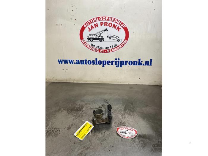 Gebruikte Gasklephuis Opel Agila (B) 1.0 12V Prijs € 25,00 Margeregeling aangeboden door Autosloopbedrijf Jan Pronk B.V.