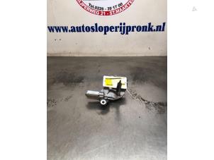 Gebruikte Ruitenwissermotor achter Volkswagen Golf V (1K1) 2.0 SDI Prijs € 30,00 Margeregeling aangeboden door Autosloopbedrijf Jan Pronk B.V.