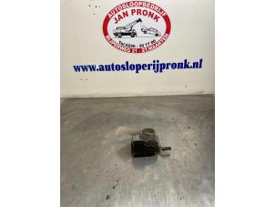 Gebruikte Gasklephuis Mazda 2 (DE) 1.3 16V S-VT Prijs € 35,00 Margeregeling aangeboden door Autosloopbedrijf Jan Pronk B.V.