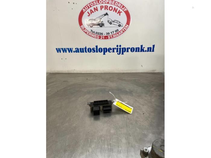 Gebruikte Computer Koeling Opel Movano 2.3 CDTi 16V FWD Prijs € 15,00 Margeregeling aangeboden door Autosloopbedrijf Jan Pronk B.V.
