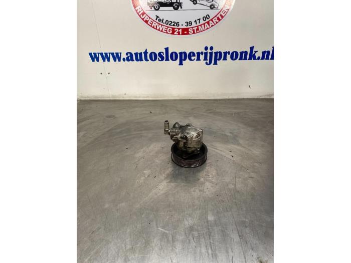 Gebruikte Servopomp Opel Movano 2.3 CDTi 16V FWD Prijs € 75,00 Margeregeling aangeboden door Autosloopbedrijf Jan Pronk B.V.