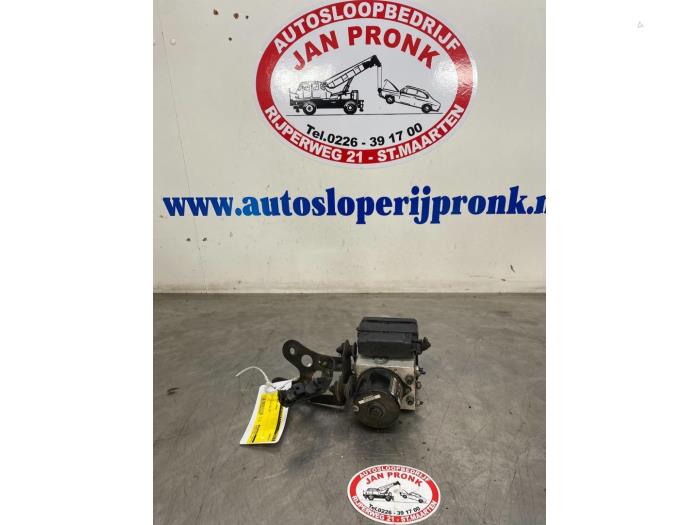 Gebruikte ABS Pomp Volkswagen Touran (1T1/T2) 2.0 TDI 16V 140 Prijs € 45,00 Margeregeling aangeboden door Autosloopbedrijf Jan Pronk B.V.