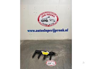 Gebruikte Bobine Peugeot 206 (2A/C/H/J/S) 1.4 16V Prijs € 25,00 Margeregeling aangeboden door Autosloopbedrijf Jan Pronk B.V.