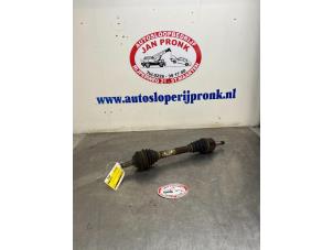 Gebruikte Aandrijfas links-voor Citroen Xsara (N1) 1.6 16V Prijs € 30,00 Margeregeling aangeboden door Autosloopbedrijf Jan Pronk B.V.