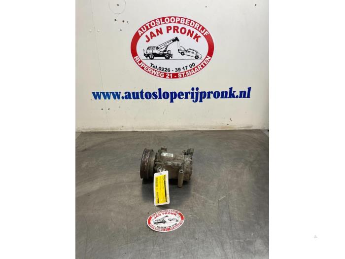 Gebruikte Pomp Airco Renault Twingo II (CN) 1.2 Prijs € 40,00 Margeregeling aangeboden door Autosloopbedrijf Jan Pronk B.V.