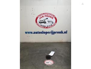 Gebruikte Module ontsteking Volkswagen Golf II (19E) 1.8i Prijs € 25,00 Margeregeling aangeboden door Autosloopbedrijf Jan Pronk B.V.