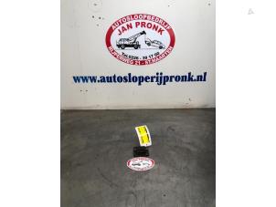 Gebruikte Module ontsteking Volkswagen Golf II (19E) 1.8i Prijs € 25,00 Margeregeling aangeboden door Autosloopbedrijf Jan Pronk B.V.