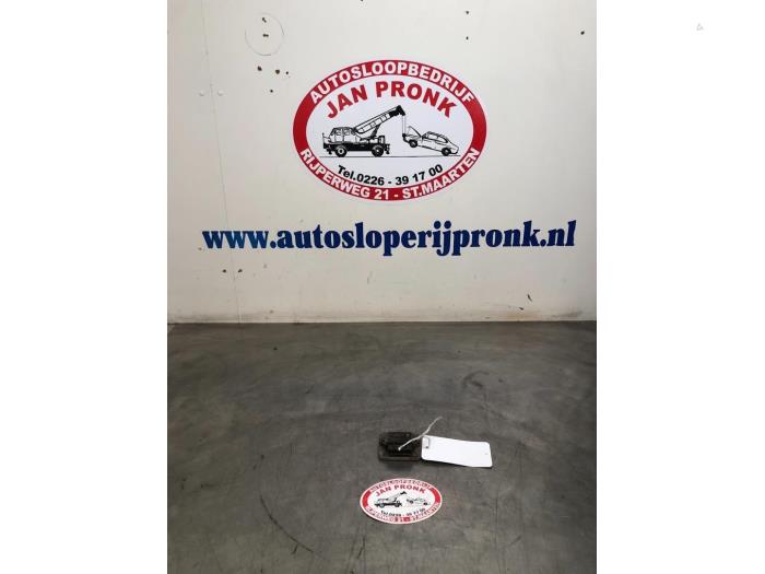 Gebruikte Ontstekingsmodule Volkswagen Golf II (19E) 1.6 Prijs € 25,00 Margeregeling aangeboden door Autosloopbedrijf Jan Pronk B.V.