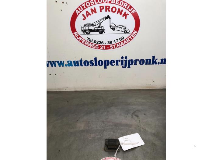 Gebruikte Ontstekingsmodule Volkswagen Golf II (19E) 1.6 Prijs € 25,00 Margeregeling aangeboden door Autosloopbedrijf Jan Pronk B.V.