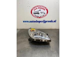 Gebruikte Koplamp rechts Citroen C5 I Break (DE) 1.8 16V Prijs € 40,00 Margeregeling aangeboden door Autosloopbedrijf Jan Pronk B.V.
