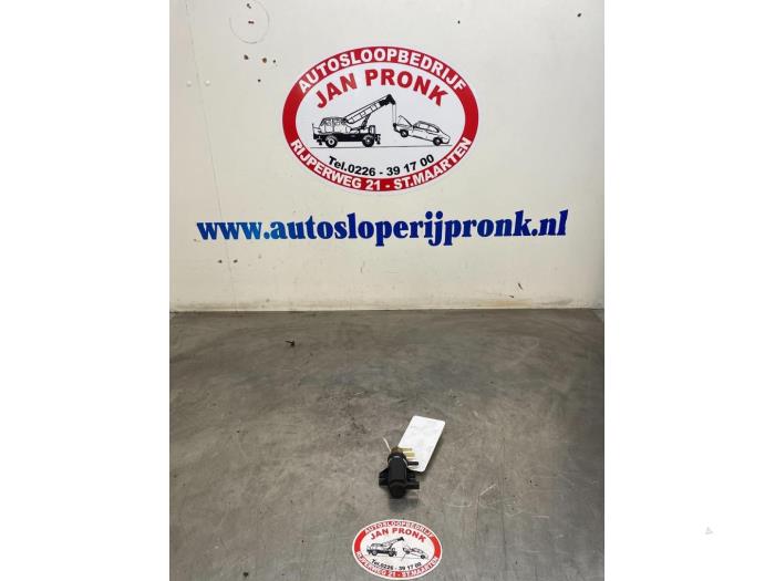 Gebruikte Overdrukklep Turbo Mercedes Sprinter 5t (906.15/906.25) 513 CDI 16V Prijs € 25,00 Margeregeling aangeboden door Autosloopbedrijf Jan Pronk B.V.