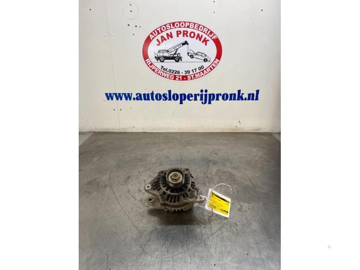 Gebruikte Dynamo Mitsubishi Colt (CJ) 1.3 GL,GLX 12V Prijs € 40,00 Margeregeling aangeboden door Autosloopbedrijf Jan Pronk B.V.