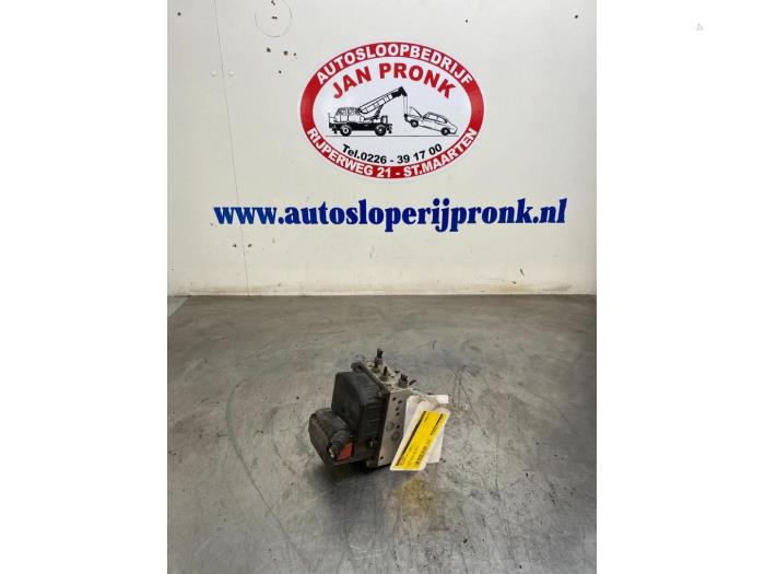 Gebruikte ABS Pomp Peugeot 807 3.0 V6 24V Prijs € 40,00 Margeregeling aangeboden door Autosloopbedrijf Jan Pronk B.V.
