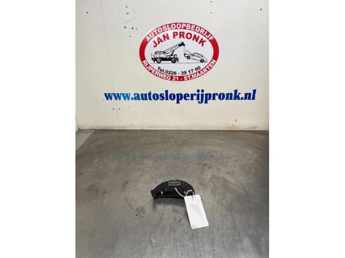 Gebruikte Display Interieur Peugeot 807 3.0 V6 24V Prijs € 25,00 Margeregeling aangeboden door Autosloopbedrijf Jan Pronk B.V.