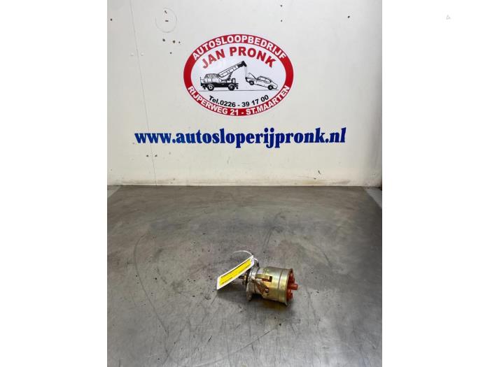 Gebruikte Ontsteking (compleet) Volkswagen Polo III (6N1) 1.4i 60 Prijs € 25,00 Margeregeling aangeboden door Autosloopbedrijf Jan Pronk B.V.