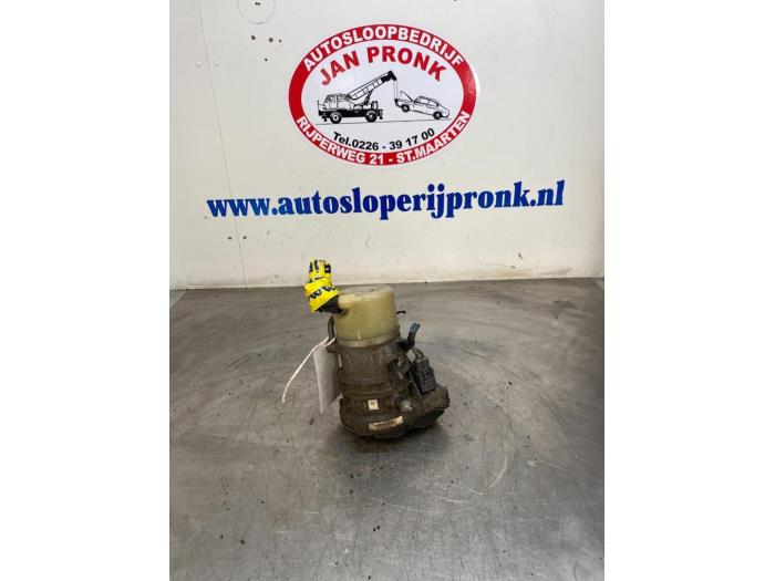 Gebruikte Servopomp Ford S-Max (GBW) 2.0 TDCi 16V 140 Prijs € 75,00 Margeregeling aangeboden door Autosloopbedrijf Jan Pronk B.V.