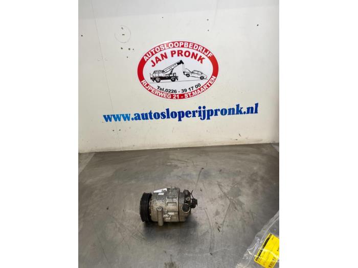 Gebruikte Aircopomp Volkswagen Golf IV (1J1) 1.6 FSI 16V Prijs € 50,00 Margeregeling aangeboden door Autosloopbedrijf Jan Pronk B.V.