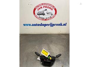 Gebruikte Combischakelaar Stuurkolom Opel Corsa D 1.2 16V Prijs € 25,00 Margeregeling aangeboden door Autosloopbedrijf Jan Pronk B.V.