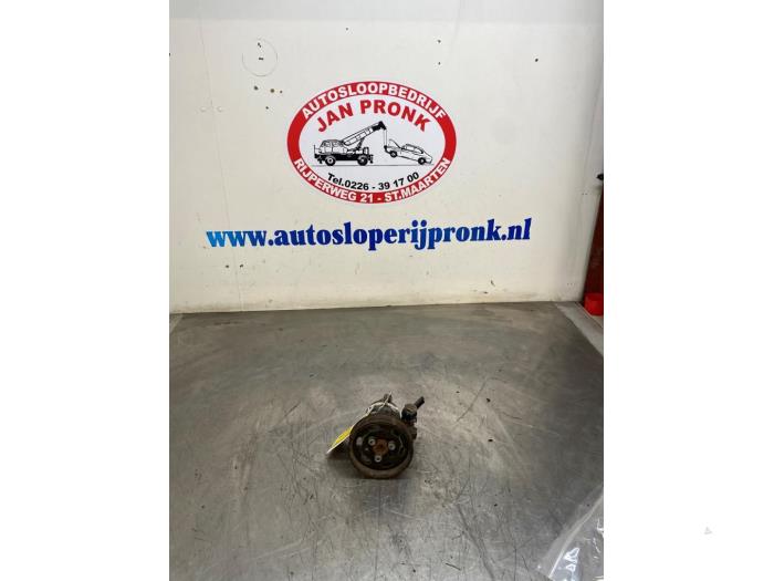 Gebruikte Servopomp Volkswagen New Beetle (9C1/9G1) 2.0 Prijs € 25,00 Margeregeling aangeboden door Autosloopbedrijf Jan Pronk B.V.