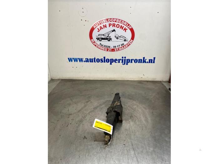 Gebruikte Krik Renault Master II (FD/HD) 2.2 dCi 16V Prijs € 25,00 Margeregeling aangeboden door Autosloopbedrijf Jan Pronk B.V.
