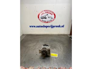 Gebruikte Dynamo Mercedes A (W169) 1.5 A-160 Prijs € 40,00 Margeregeling aangeboden door Autosloopbedrijf Jan Pronk B.V.