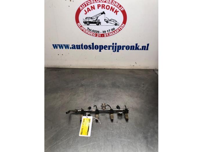 Gebruikte Injector brug Ford Focus C-Max 1.8 16V Prijs € 30,00 Margeregeling aangeboden door Autosloopbedrijf Jan Pronk B.V.