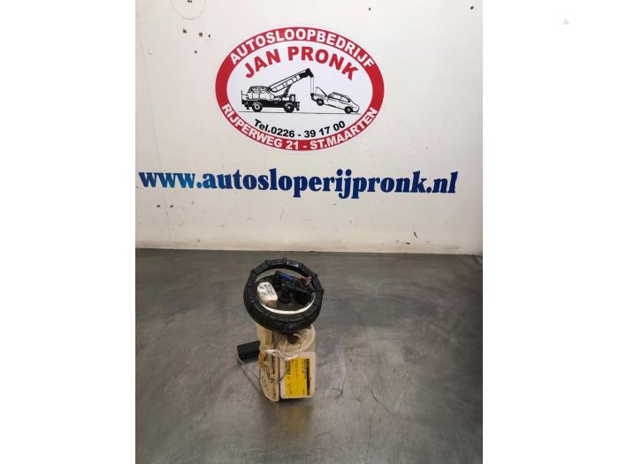 Gebruikte Tank element Pomp Volkswagen Polo III (6N2) 1.4 Prijs € 30,00 Margeregeling aangeboden door Autosloopbedrijf Jan Pronk B.V.