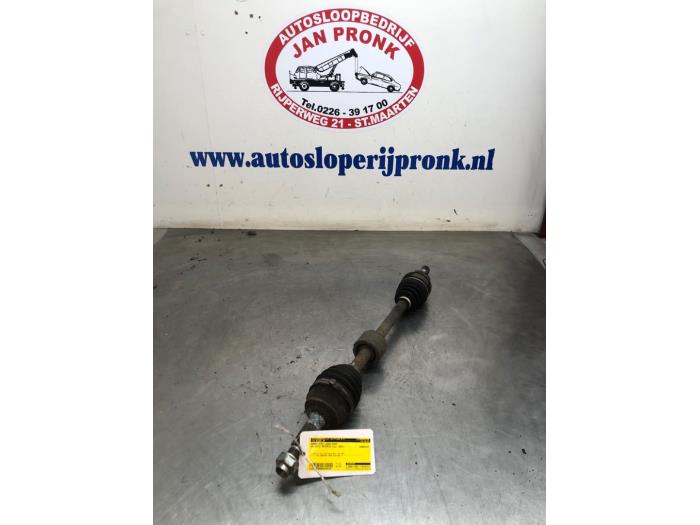 Gebruikte Steekas links-voor Daihatsu Materia 1.3 16V Prijs € 40,00 Margeregeling aangeboden door Autosloopbedrijf Jan Pronk B.V.