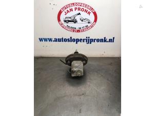 Gebruikte Rembekrachtiger Peugeot Partner Combispace 1.6 16V Prijs € 50,00 Margeregeling aangeboden door Autosloopbedrijf Jan Pronk B.V.