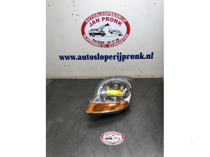 Koplamp links van een Daewoo Matiz 1.0 2004