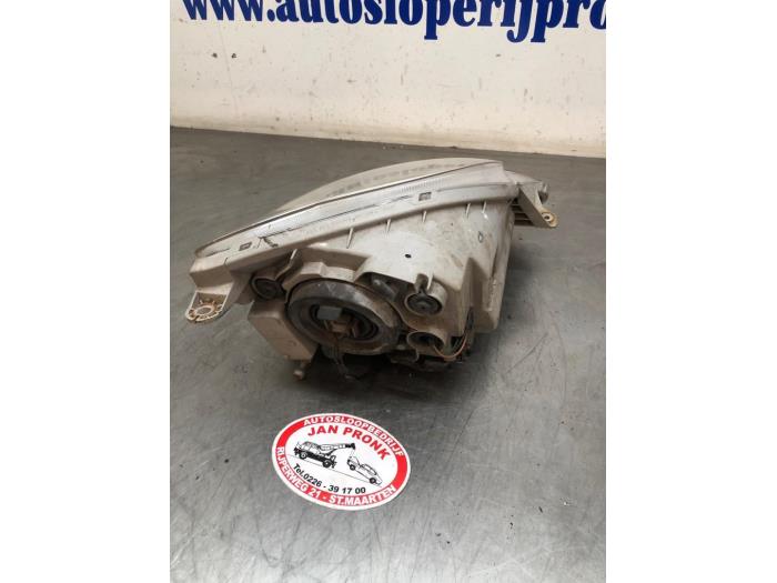 Koplamp links van een Daewoo Matiz 1.0 2004