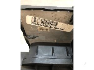 Gebruikte Luchtmassameter Mercedes A (W168) 1.6 A-160 Prijs € 100,00 Margeregeling aangeboden door Autosloopbedrijf Jan Pronk B.V.