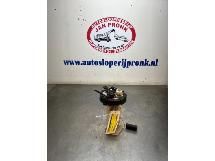 Gebruikte Tank element Pomp Mercedes Vaneo (W414) 1.6 Prijs € 60,00 Margeregeling aangeboden door Autosloopbedrijf Jan Pronk B.V.