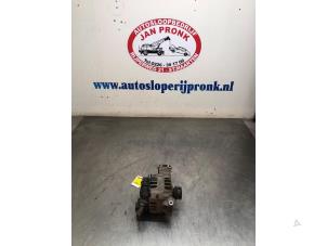 Gebruikte Dynamo Mercedes A (W169) 1.5 A-150 5-Drs. Prijs € 40,00 Margeregeling aangeboden door Autosloopbedrijf Jan Pronk B.V.