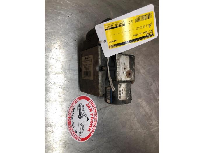 Gebruikte ABS Pomp Opel Vivaro 1.9 DI Prijs € 50,00 Margeregeling aangeboden door Autosloopbedrijf Jan Pronk B.V.