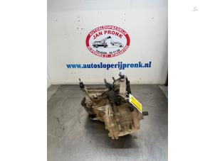 Gebruikte Versnellingsbak Dacia Logan (LS) 1.4 Prijs € 350,00 Margeregeling aangeboden door Autosloopbedrijf Jan Pronk B.V.