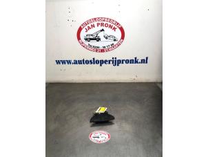 Gebruikte Portiergreep 4Deurs rechts-achter Hyundai Atos 1.1 12V Prijs € 25,00 Margeregeling aangeboden door Autosloopbedrijf Jan Pronk B.V.