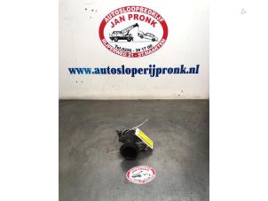 Gebruikte Gasklephuis Dacia Logan (LS) 1.4 Prijs € 40,00 Margeregeling aangeboden door Autosloopbedrijf Jan Pronk B.V.