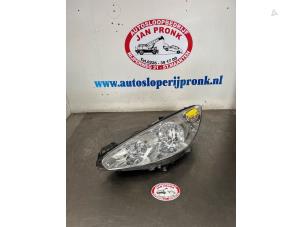 Gebruikte Koplamp links Peugeot 308 SW (4E/H) 1.6 VTI 16V Prijs € 35,00 Margeregeling aangeboden door Autosloopbedrijf Jan Pronk B.V.