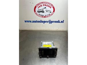 Gebruikte Radio CD Speler Seat Altea XL (5P5) 1.2 TSI Prijs € 250,00 Margeregeling aangeboden door Autosloopbedrijf Jan Pronk B.V.