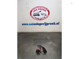 Gebruikte Ruitensproeierpomp voor Toyota Yaris II (P9) 1.3 16V VVT-i Prijs € 30,00 Margeregeling aangeboden door Autosloopbedrijf Jan Pronk B.V.